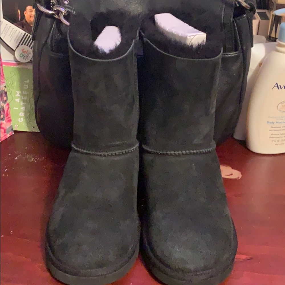 Girl UGG Boots